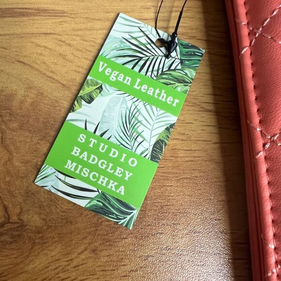 Badgley Mischka Pearl Strap Phone Case Crossbody Diamond Quilting Coral NWT - Picture 3 of 7